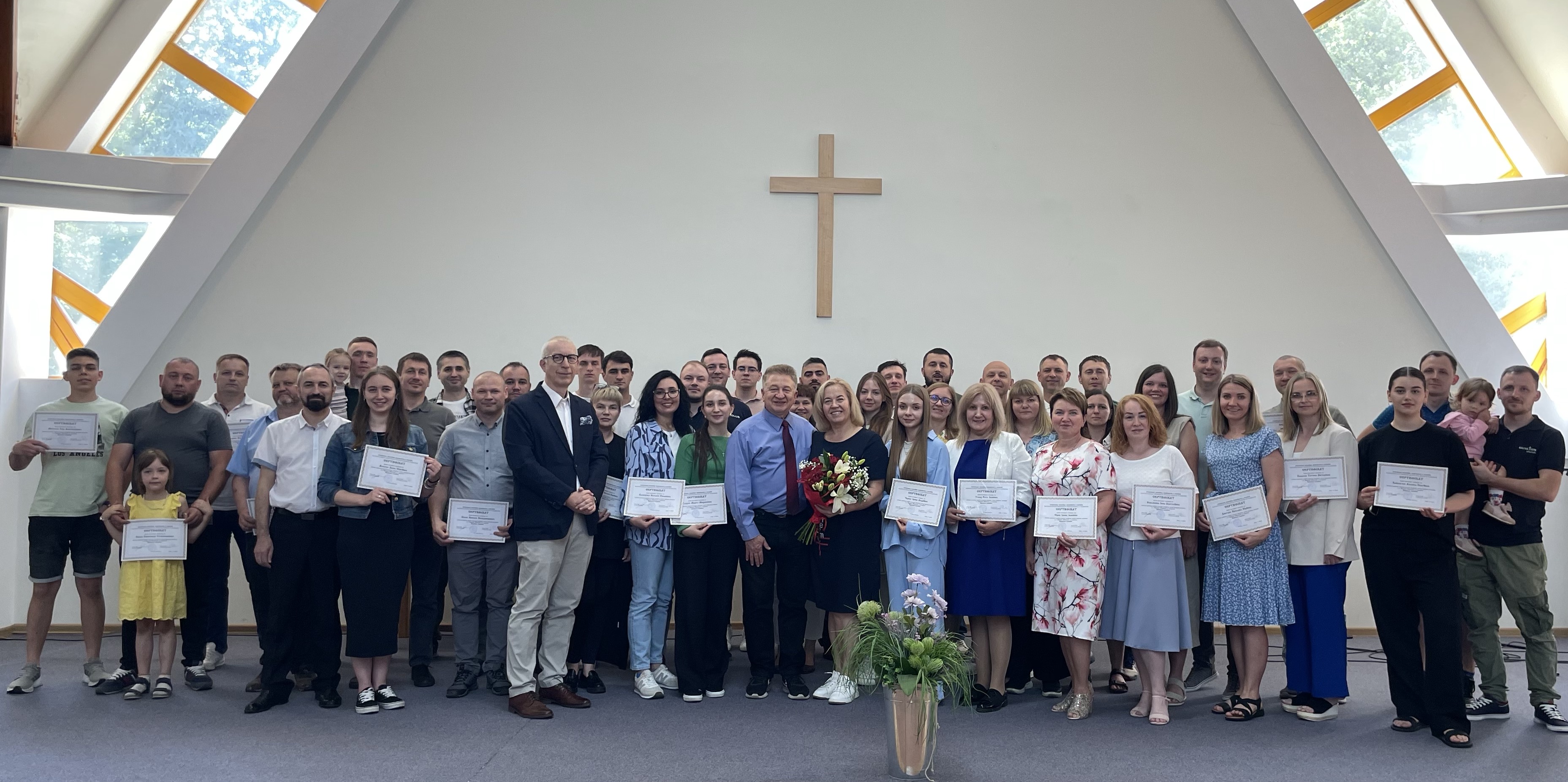 Випуски у філіях