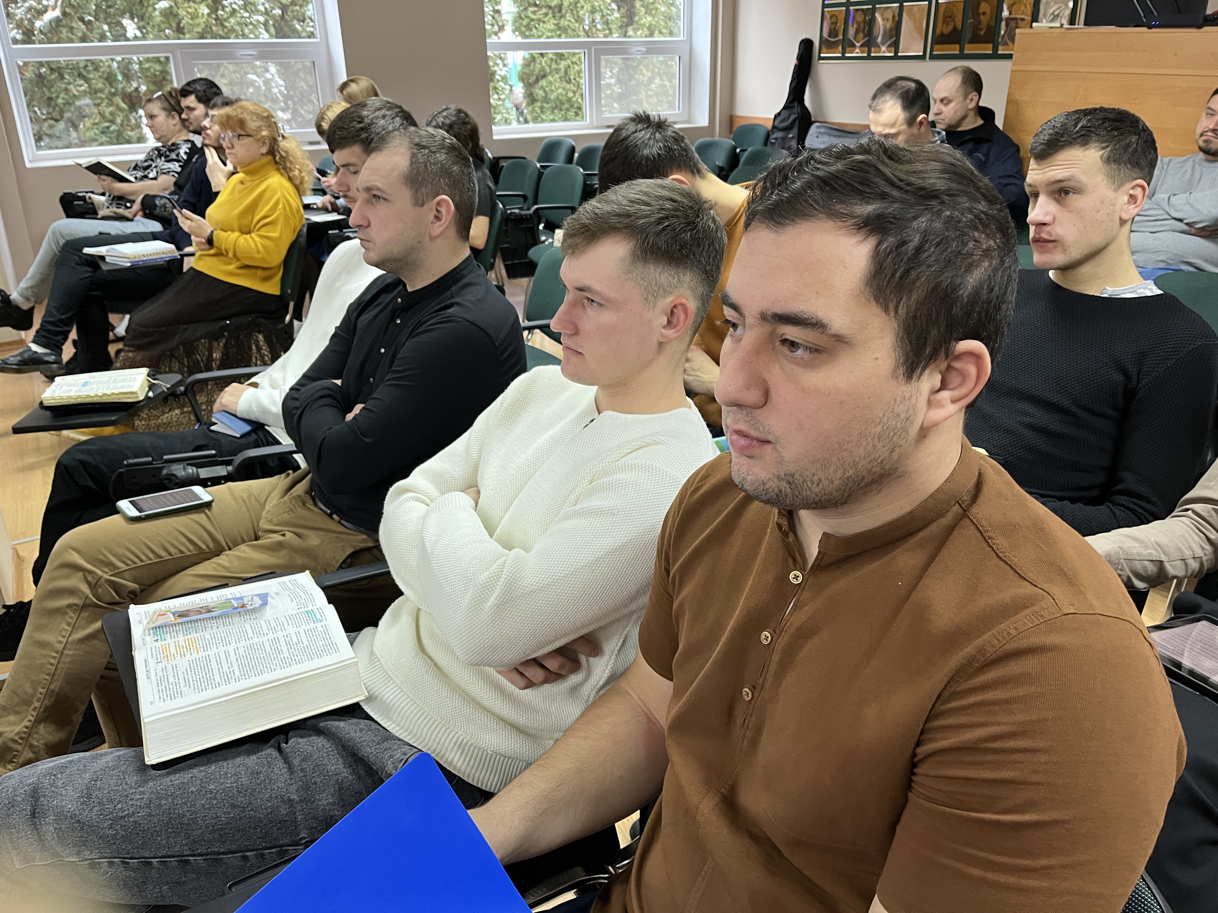 біблійна година