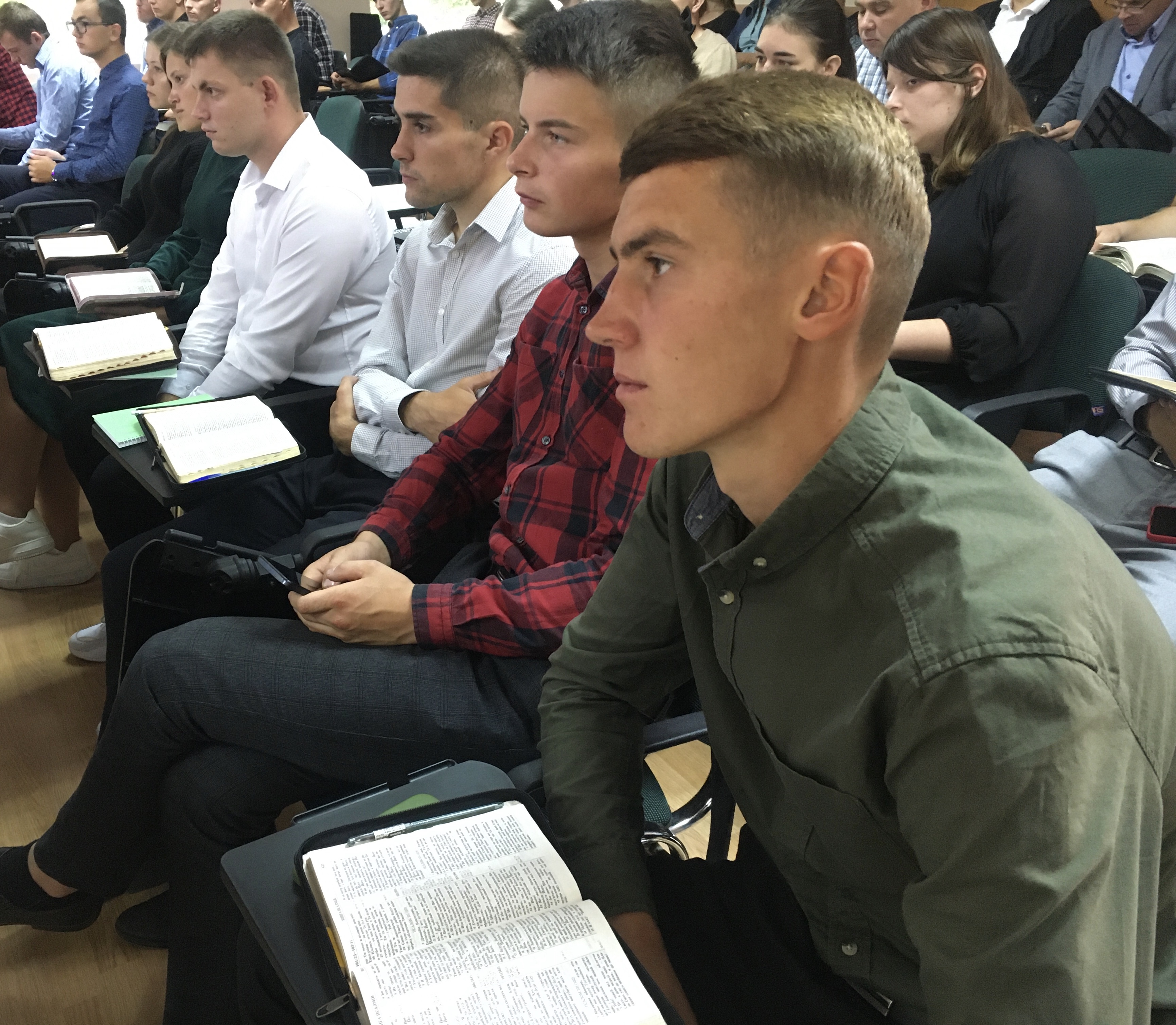 біблійна година